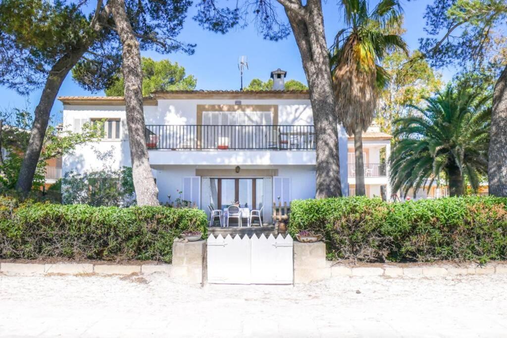 Waterfront 3 Bedroom Beach Appartamento *